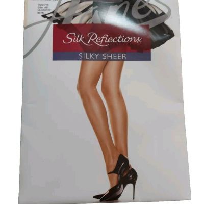 Hanes Silk Reflections Silky Sheer Size AB Quicksilver Style 718 Control Top New